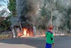 Mobil Minyak Ilegal Terbalik dan Terbakar, Merambah Hingga Rumah Warga di Musi Banyuasin