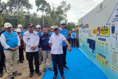 Kunker Mentri ESDM, Bahlil Tinjau Listrik Desa, LPG dan Sumur Minyak di Muba