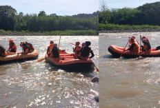 Masuki Hari Kedua Pencarian, Tim SAR Belum Temukan Kakek Pencari Batu yang Tenggelam di Sungai Lematang