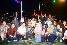  Pertama di Palembang, Nonton Film dari Rooftop Kapal Sembari Susuri Sungai Musi 
