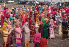 Diikuti 1000 Perempuan Sumsel, Gelorakan Tradisi Berkebaya