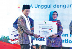 Fantastis, Loloskan 62 Siswa-siswinya Studi ke Kampus di Luar Negeri MAN IC OKI Diganjar Penghargaan Menag