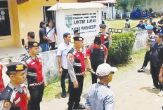 Tak Berhasil Temui Bupati, Massa Rusak Kantor Lurah Pasar Muara Beliti, 5 Kali Demo Tuntutan Tidak Digubris