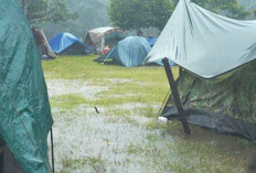 10 Tips Camping Aman Saat Musim Hujan