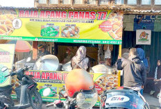 Raja Apang Panas 77 Makassar Ramai Diserbu Warga Kayuagung, Laris hingga 20 Kg Tepung Sehari