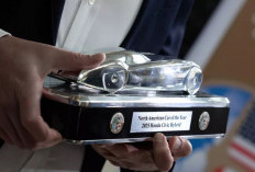 Honda Civic Hybrid Raih Penghargaan Mobil Terbaik di Amerika Utara 2025