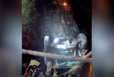 Terjun dari Jembatan, Mobil Masuk Sungai, Di Jalan Lintas Mura-Muba