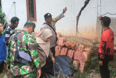 Belasan Rumah Warga di Prabumulih Retak Akibat Longsor Pinggiran Sungai Kelekar