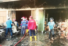 Dua Ruko di Simpang Bakung Terbakar 