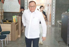 Dodi Reza Penuhi Panggilan Kejati 