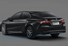 Toyota Camry Hybrid 2025: Sedan Premium dengan Teknologi Mutakhir dan Desain Elegan