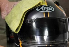 Cara Mudah Membersihkan Helm untuk Kenyamanan Berkendara, Bebas Bau dan Tetap Segar!