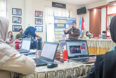 FKIP UM Palembang Angkat Tradisi Bekarang untuk Tingkatkan Profesionalisme Guru