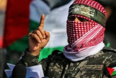 Ini Arti Tulisan di Seragam Militer dan Ikat Kepala Abu Ubaidah, Jubir Brigade Al Qassam Hamas. Israel Ngeri!