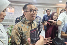 Kemdiktisaintek Kaji Usul Kenaikan Gaji Dosen 