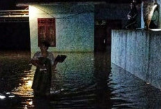 Inalillahi! Banjir Besar Landa Ulu Rawas Muratara, Warga Evakuasi Barang Dalam Kegelapan, Begini Situasinya!