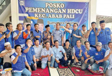 Ribuan Warga Sambut HDCU dan DeFe