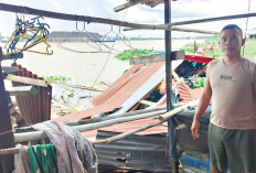 Tongkang Hanyut Hancurkan Rumah Warga, Kejadian Serupa Kerap Terjadi