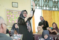 Hangatkan Hati Lansia di Panti Jompo