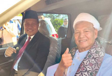Dukung Pendidikan Keagamaan, 6 Pondok Pesantren Dapat Mobil