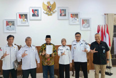 Gaji ke-13 Cair di Lahat, Anak Sekolah Tenang, Ekonomi Pasar Ikut Menggeliat