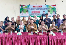 Desa Loka Jaya  Berikan Makanan Bergizi,  Salurkan Santunan 