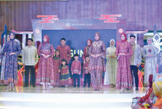 Rumah Busana Tria Hadirkan Koleksi “Jelita Sriwijaya”, Angkat Tiga Kain Tradisional Sumsel di Palembang Icon M