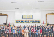 STIE Trisna Negara Kembali Wisuda 147 Sarjana S-1 dan S-2