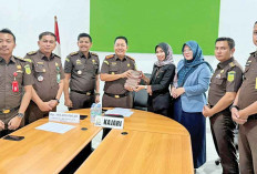 Terima Uang Pengganti, Lanjutkan Tiga Penyidikan Kasus Korupsi 