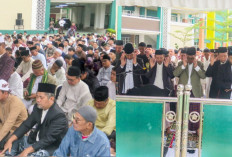 Keluarga Besar UM Palembang dan Masyarakat Sekitar Kampus Laksanakan Salat Idul Adha