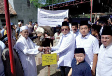 Salat Iduladha Bersama Ribuan Jemaah di Islamic Center