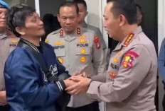 Propam Gerak Cepat, 7 Anggota Brimob Diamankan Usai Ojol Tewas Terlindas Rantis Saat Demo