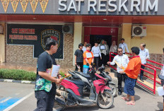 Rekonstruksi Kasus Pengeroyokan di Rusun Radial Palembang, Berawal dari Pesanan Wanita di Aplikasi MiChat