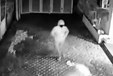 Viral! Curanmor Bersenjata Celurit Terjadi di Palembang, Terekam CCTV dan Bikin Resah Warga