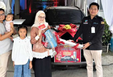 Senyum Nurimayanti Merekah saat Boyong Hadiah Utama Mobil dari Undian Pesirah BSB