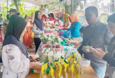Baru Tiga Jam, Stok Bahan Kebutuhan Pokok Ludes Diborong Warga di Pasar Murah Ramadan 