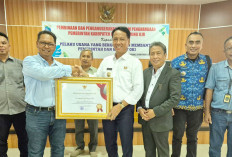 PT Sampoerna Agro Tbk Terima CSR Awards 