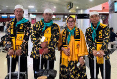 PKB Tegaskan Komitmen Cetak Pemimpin Berintegritas, Keluarga Deklarator DPW PKB Sumsel Diberangkatkan Umroh