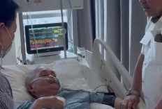 Dikabarkan Berobat ke Singapura, Keluarga Besar Alex Noerdin Membantah