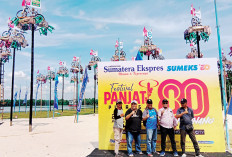 Catat Agendanya, Festival Panjat Pinang 80 Pohon Sumatera Ekspres Sudah Dimulai