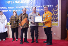 Raih Ranking 1 dalam Pengelolaan Keuangan, Kapolrestabes Palembang Terima Penghargaan Prestasi