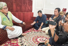 Ziarah Qubro Bukti Kecintaan Umat kepada Para Ulama, Auliya, dan Habaib  Caption Foto : 