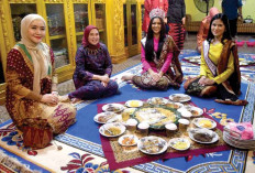 Putri Indonesia 2025 Diajak Cicipi Makan Ngidang