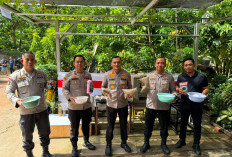 Inovasi Polrestabes Palembang: Enceng Gondok Disulap Jadi Pakan Unggas dan Ikan Bernilai Ekonomis