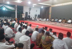 Takziah Malam Ketujuh Almarhum H. Suprijadi Jazid, Bupati OKU Sampaikan Permohonan Maaf Keluarga