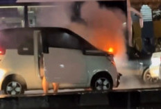 Mobil Listrik Wuling Terbakar di Bandung, Diduga Akibat Korsleting Usai Tabrakan
