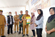  Warga Serbu Pasar Murah Jelang Iduladha