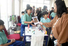 Business Day Latih Siswa Berwirausaha, Dari Bikin Perencanaan hingga Produk Dijual