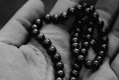 6 Manfaat Dzikir Setelah Shalat Fardhu, Bisa Memperkukuh Iman hingga Mendekatkan Diri dengan Allah