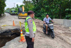 Sistem Buka Tutup Diterapkan di Jalinsum Pengandonan Akibat Longsor, Pengendara Waspada